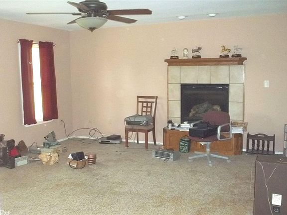 4th image of 146 Peta Ln