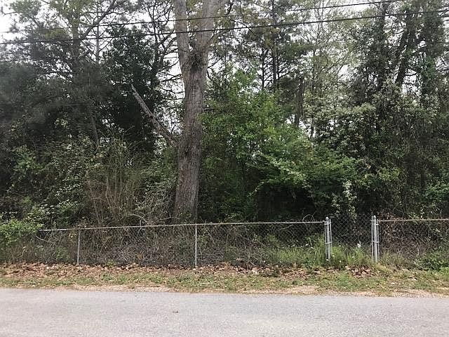 1st image of 3 Faye Ln