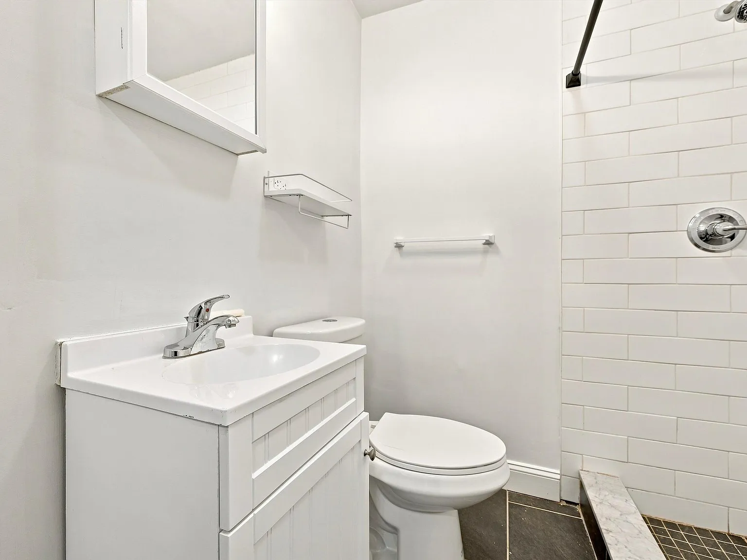 1 bed, $1,797 — Photo 2