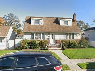 (Undisclosed Address), Elmont, NY, 11003