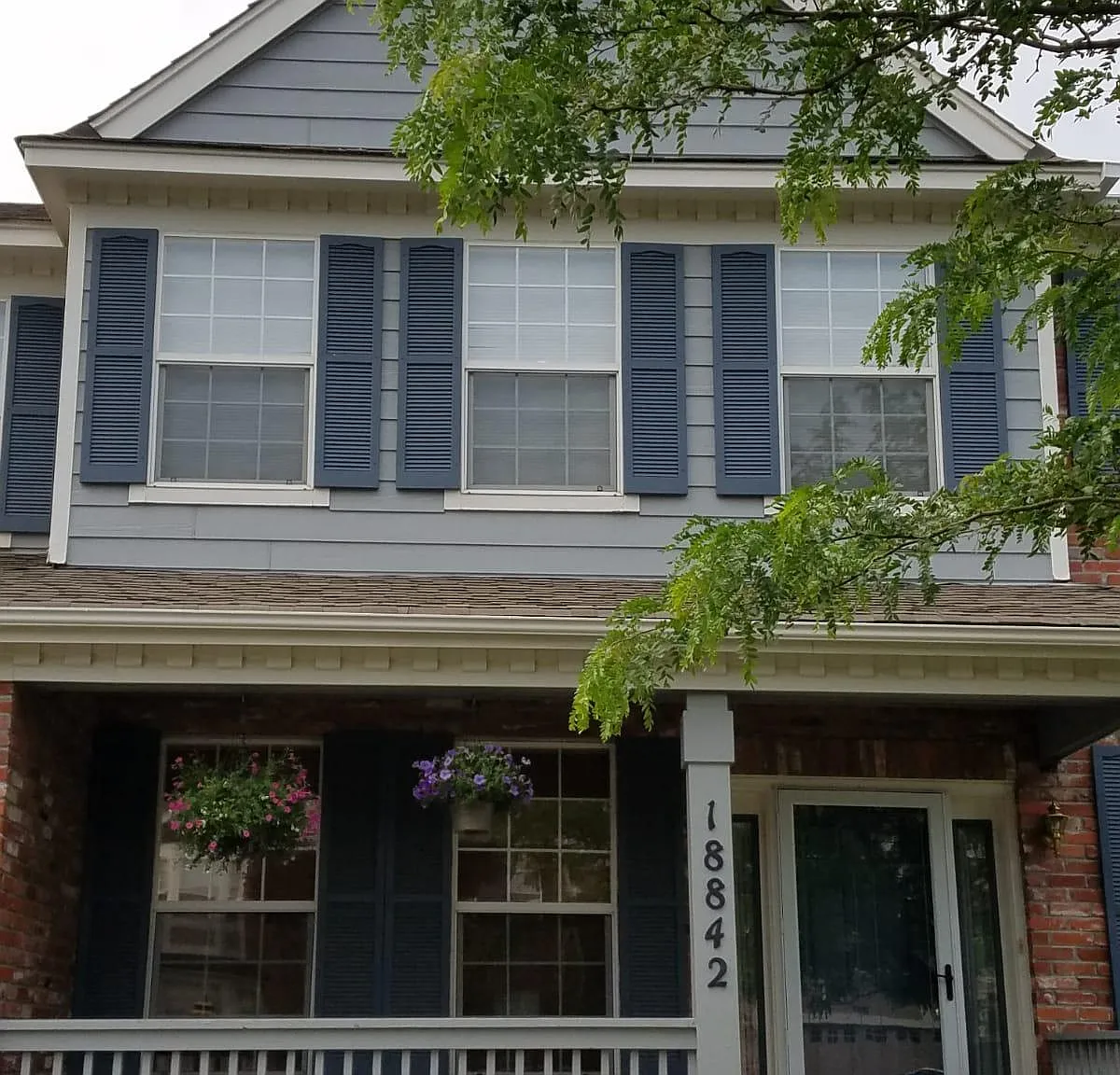 5 bed, 3927 sqft, $3,950 — Photo 3