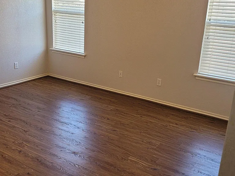 705 Shadowhill St — Photo 19
