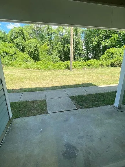 8507 Falls Run Rd #C — Photo 15