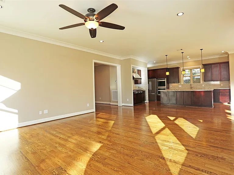 1611 Wakefield Dr — Photo 5