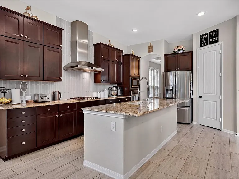 25238 Birchwood Springs Ave — Photo 11