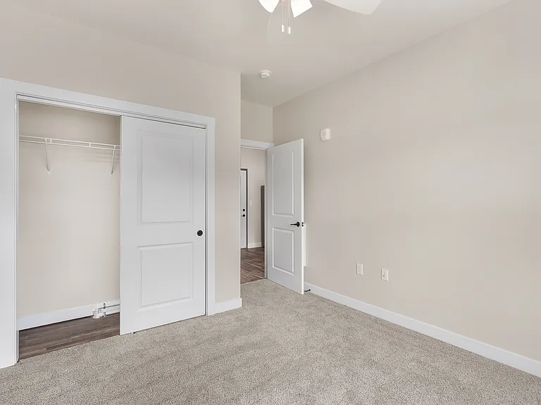 Creekview — Photo 29