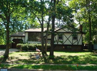 228 Centaurian Dr, West Berlin, NJ 08091