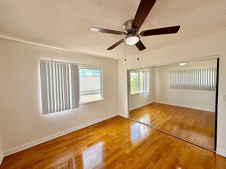 5612 Harold Way — Photo 15