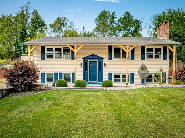 560 Harteis Rd, Johnstown, PA 15904