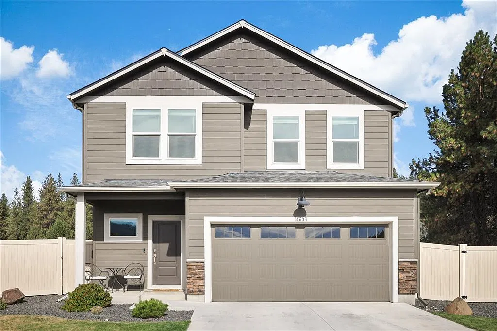 4 bed, 2.5 bath, 2057 sqft, $3,400 — Photo 1
