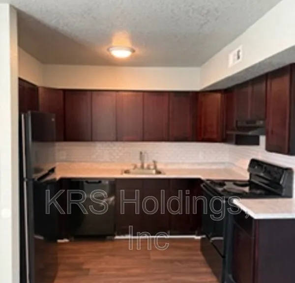 4317 Newsome Dr — Photo 1