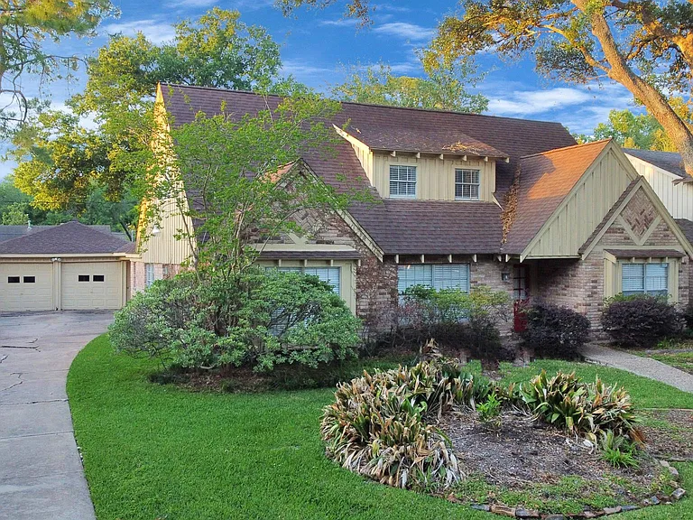12526 Hazelwood Ln — Photo 34