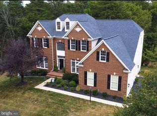 42346 Ponderosa Dr, Chantilly, VA