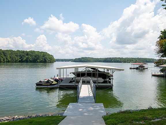 4th image of 192 Pleasant Dr
