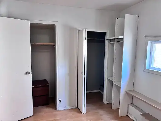 3 bed, 1.0 bath, 750 sqft, $2,180 — Photo 3
