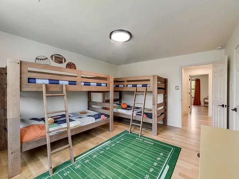 2216 Ridgecrest Trl — Photo 40