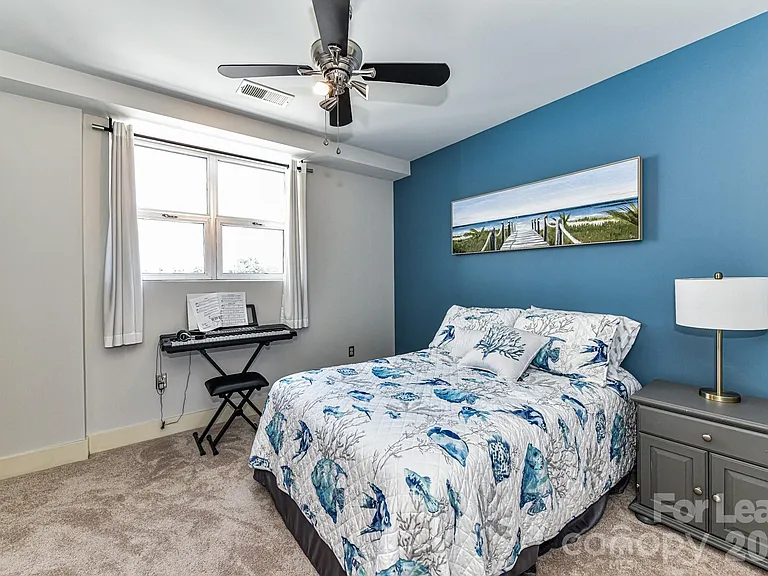 1133 Metropolitan Ave #613 — Photo 18