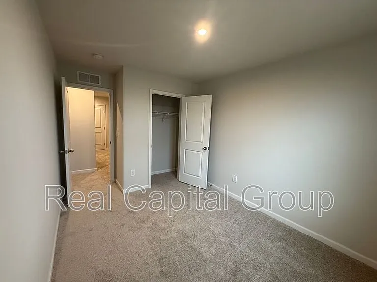 106 South Dr — Photo 21