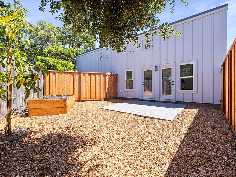 245 Roble Ave #251 — Photo 11