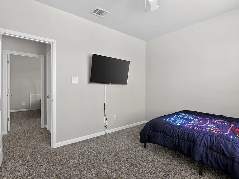 1708 Sawgrass Dr — Photo 19