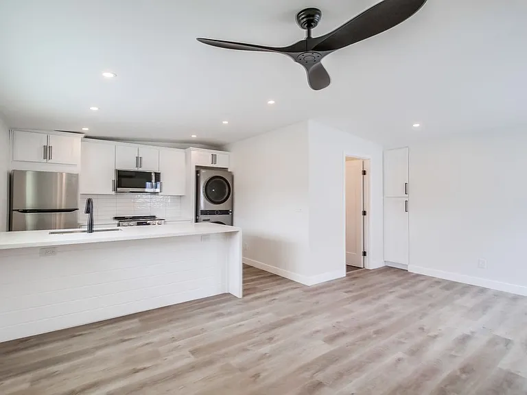 5232 Arlene St — Photo 9