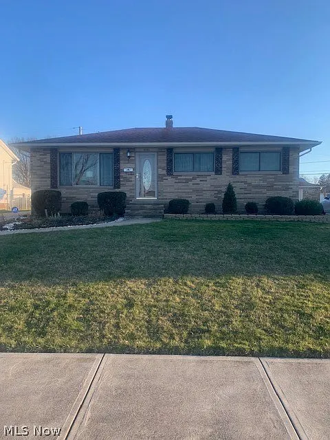 9203 Cambridge Dr photo 1