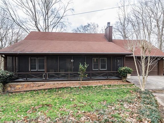 2nd image of 2487 Kingswood Dr
