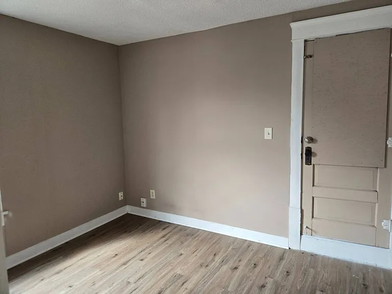 1029 Harpster Ave — Photo 18