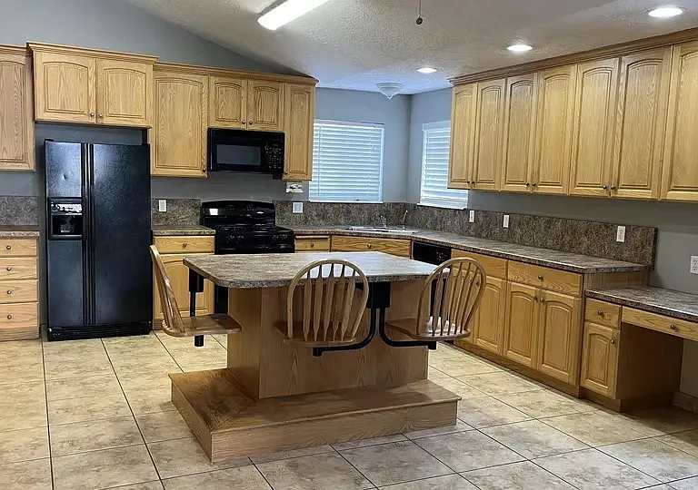 514 Pinecone Dr — Photo 13
