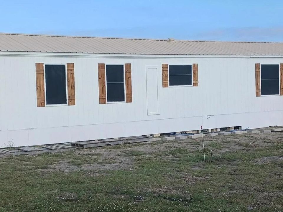 1st image of 7739 NW County Road 1200