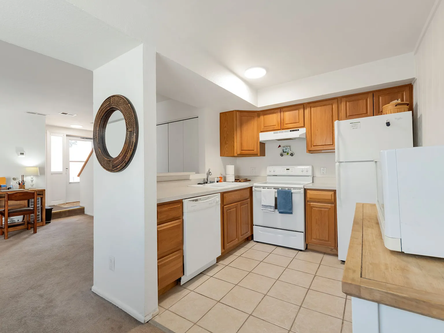 1 bed, 856 sqft, $1,450 — Photo 4