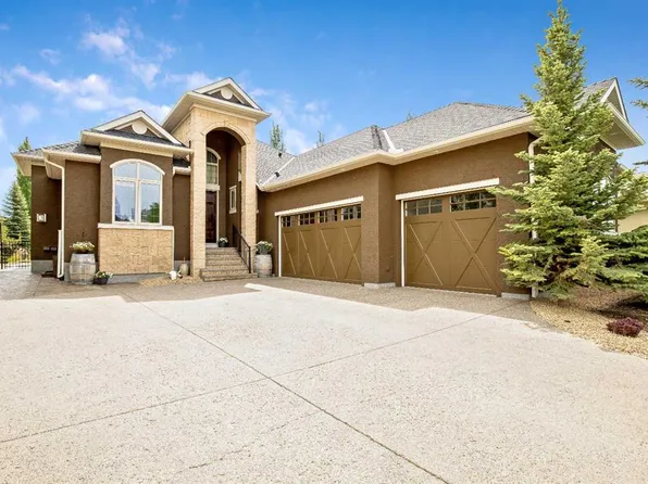 150 W Cimarron Dr, Okotoks, AB T1S 2P3