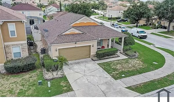 3 bed, 2172 sqft, $2,350 — Photo 4