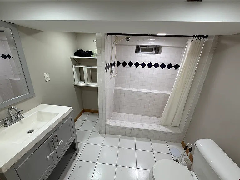 1307 W Fillmore St #1B — Photo 8