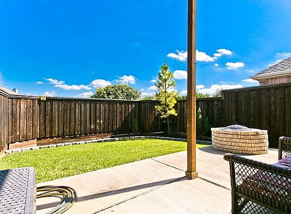 4th image of 2809 Branch Oaks Dr