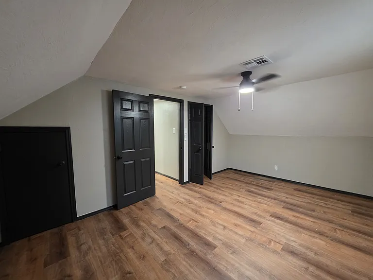 641 Redstone Ave — Photo 23