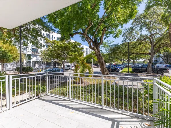 680 NE 64th St APT A103, Miami, FL 33138
