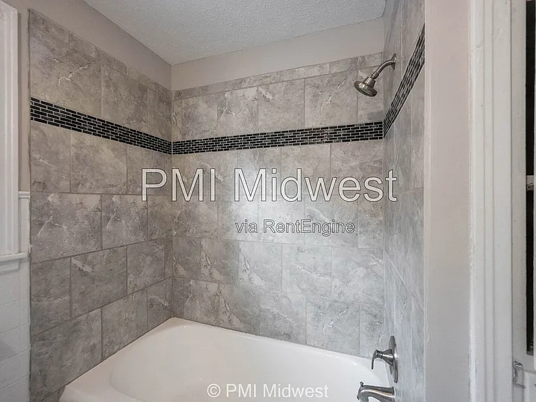 74 N 2nd Ave — Photo 28