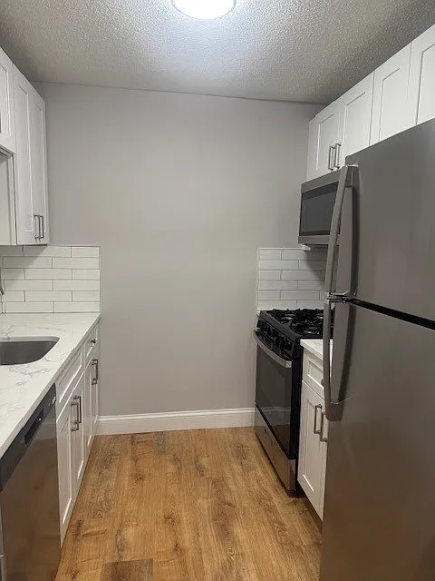 1 bed, 800 sqft, $1,995 — Photo 3