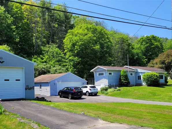 301 Stratmill Rd, Binghamton, NY 13904