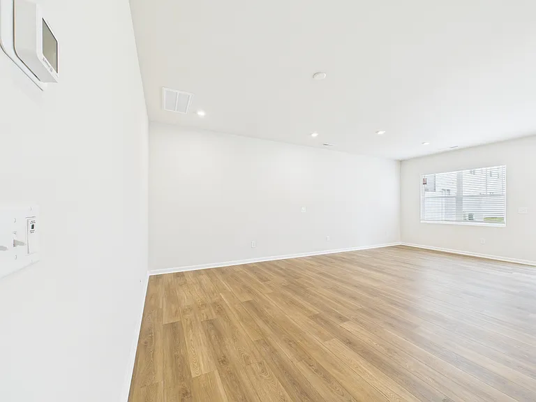 3022 Hutton Gardens Ln — Photo 5