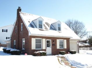 376 Laurel Dr, Whitehall, PA 18052