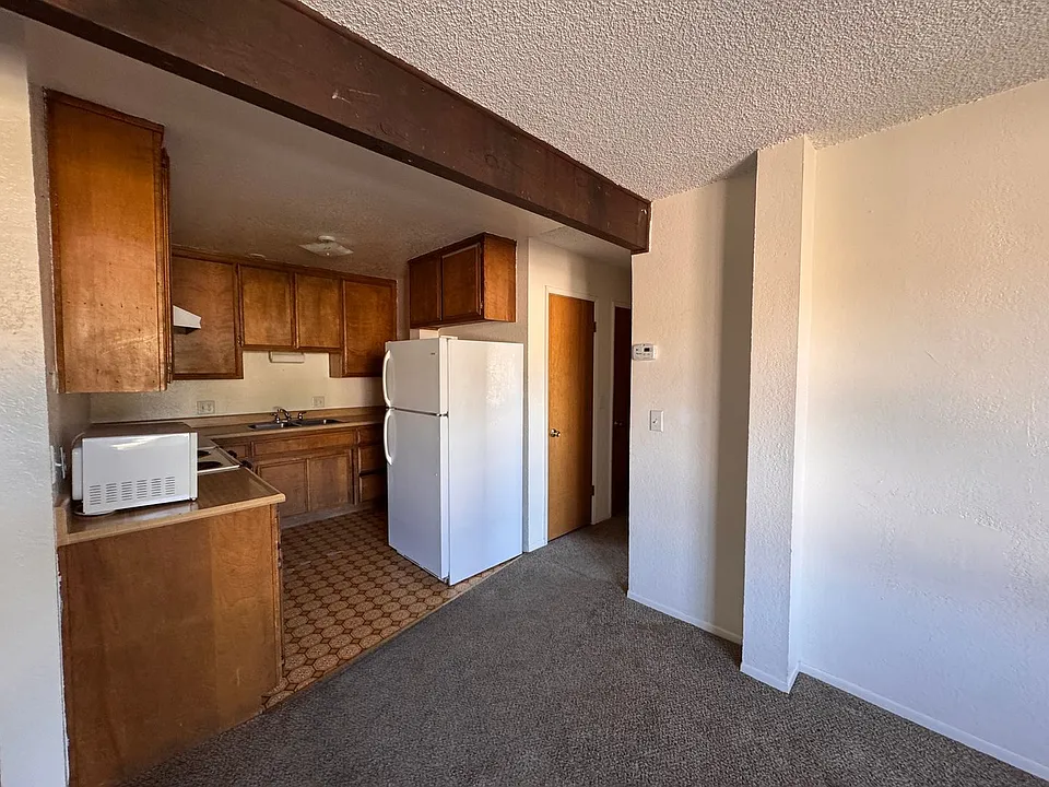 71 S Gay St #B