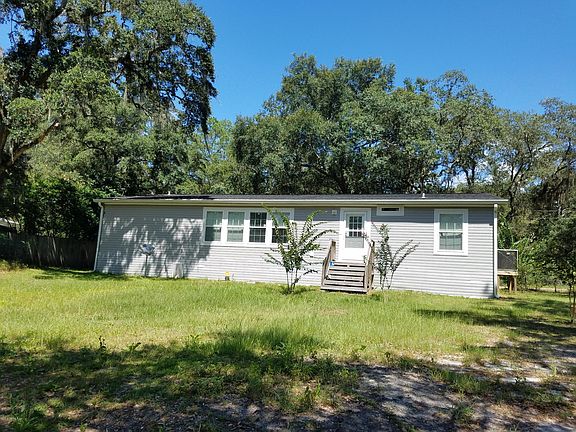 3rd image of 131 Silver Lake Dr
