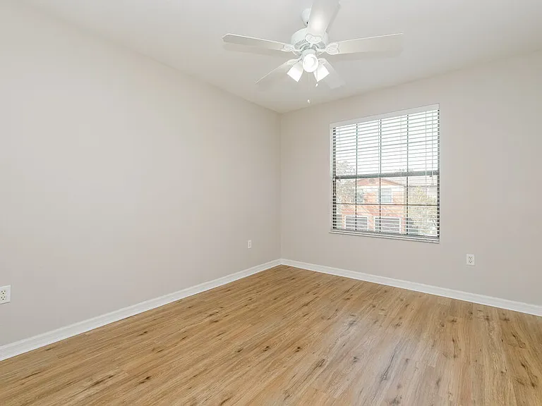 2438 Hibiscus Bay Ln — Photo 15