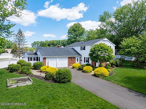 4th image of 21 Applegate Road