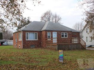 208 S Reynolds St, Latimer, IA 50452