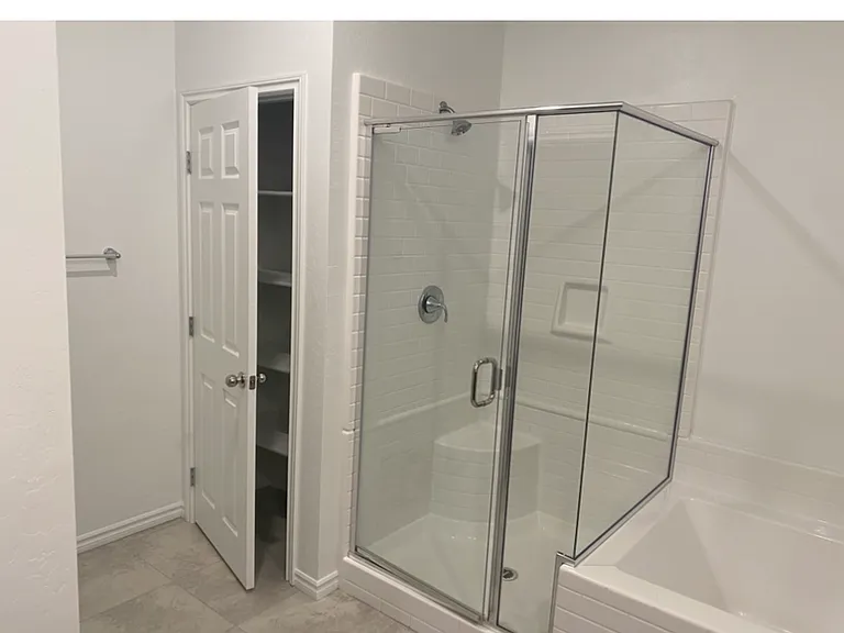 795 Grand Country Ave — Photo 11