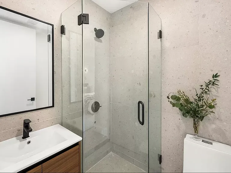 75 McGuinness Blvd #4B — Photo 7