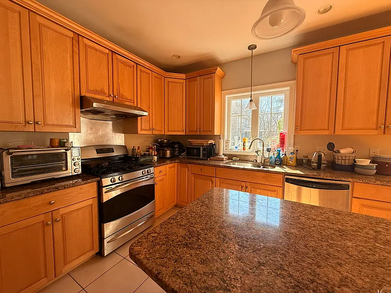 227 Central Ave — Photo 4